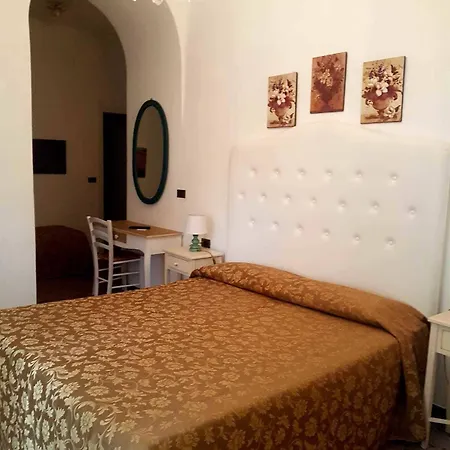 La Vela-castello Il Rifugio Hotel 3*