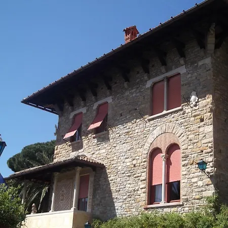 فندق La Vela-castello Il Rifugio 3*