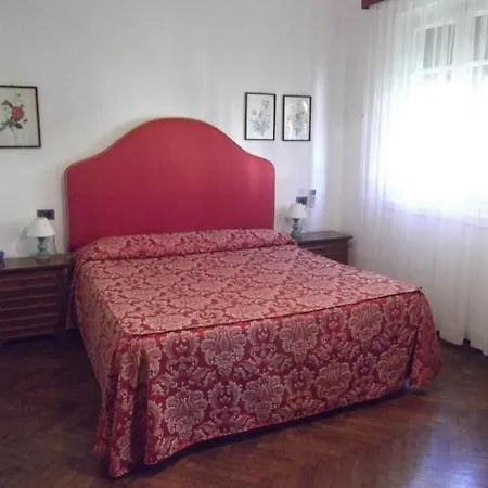 Hotel La Vela-castello Il Rifugio 3*