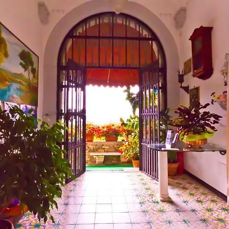 La Vela-castello Il Rifugio