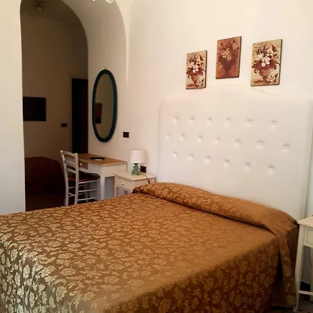 La Vela-castello Il Rifugio Hotel 3*