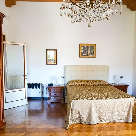 Hotel La Vela-castello Il Rifugio