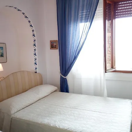 La Vela-castello Il Rifugio Hotel