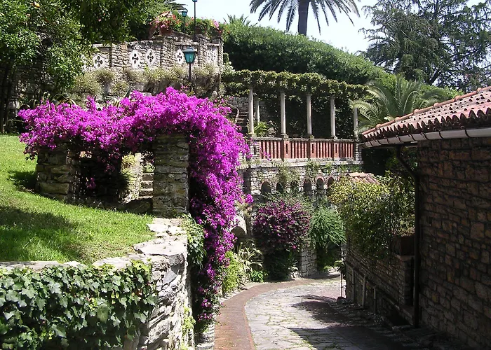فندق La Vela-castello Il Rifugio 3*