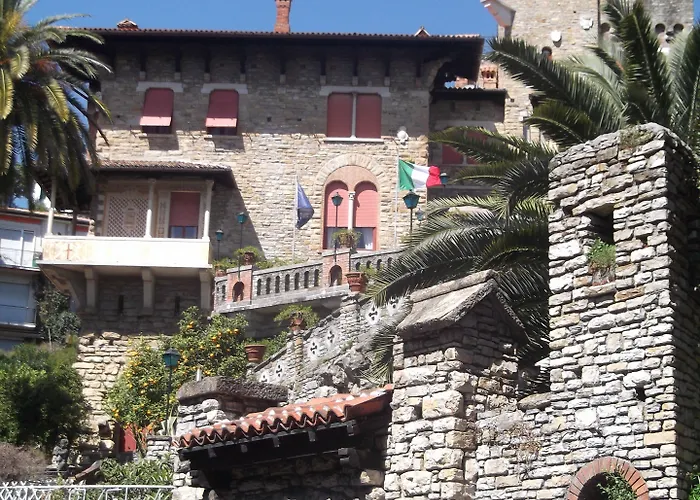فندق La Vela-castello Il Rifugio