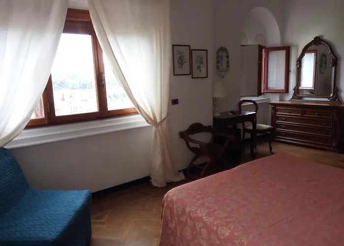 فندق La Vela-castello Il Rifugio 3*