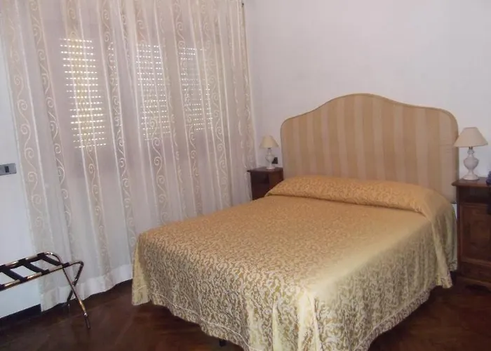 Hotel La Vela-castello Il Rifugio