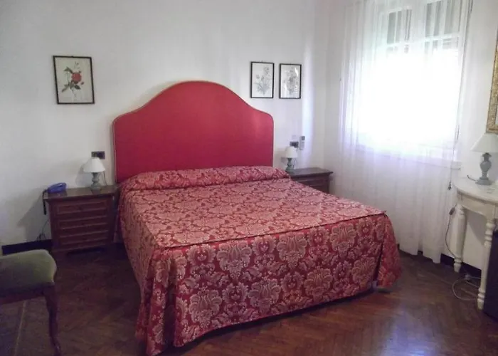 فندق La Vela-castello Il Rifugio 3*