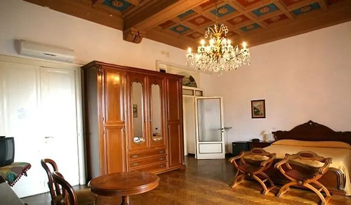 La Vela-castello Il Rifugio Hotel 3*